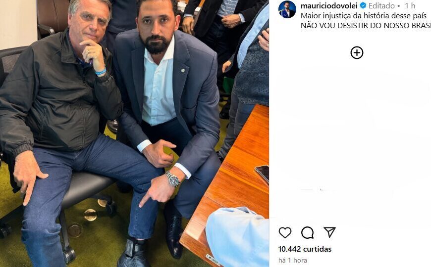 Bolsonaro mostra tornozeleira eletrônica e diz que aparelho é “máxima humilhação”