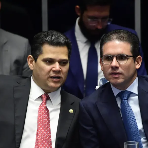 Chefes do Senado e da Câmara falam em&hellip;