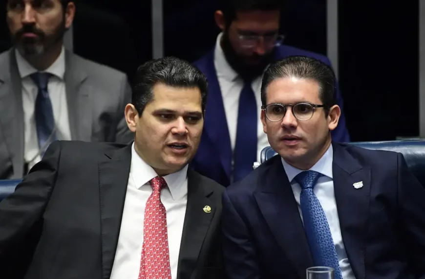 Chefes do Senado e da Câmara falam em união contra “agressão” dos EUA