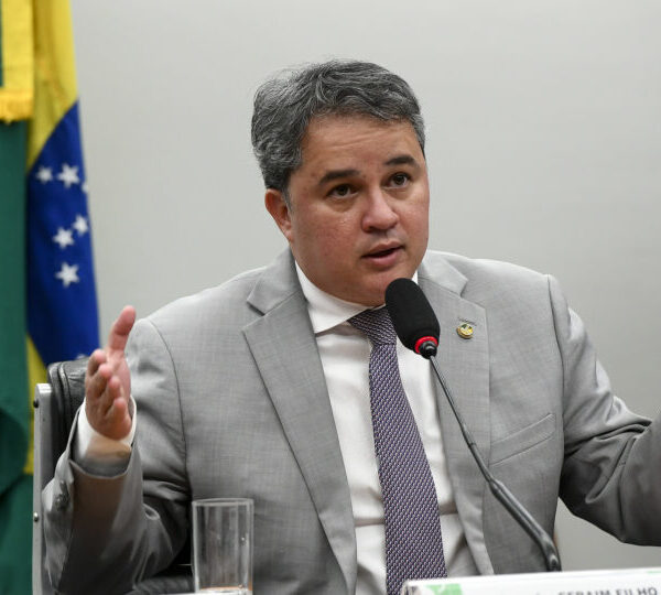 Líder do União no Senado anuncia entrega de&hellip;