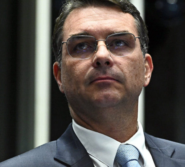 Flávio Bolsonaro diz que tarifa de Trump tem&hellip;