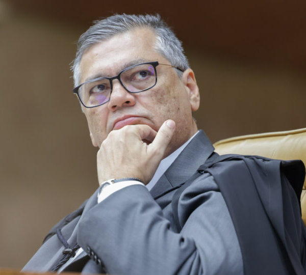 Flávio Dino reage à carta de Trump e&hellip;