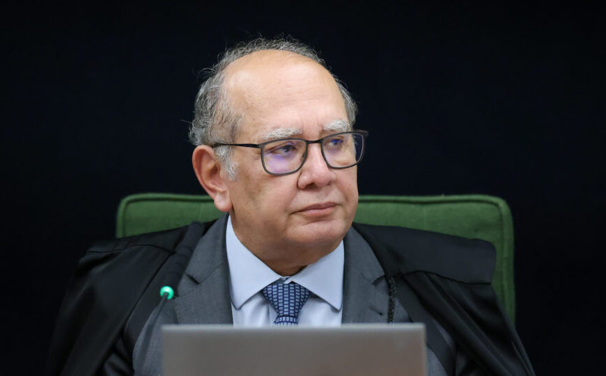 Moraes conduz processos no STF com coragem e desassombro, defende Gilmar Mendes