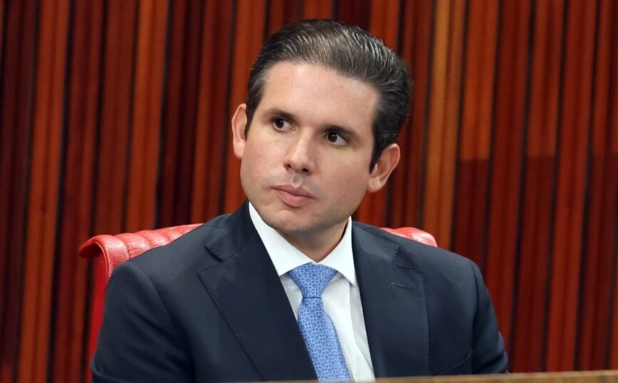 Motta admite reduzir emendas em acordo sobre IOF e critica ataques “abaixo da cintura” nas redes