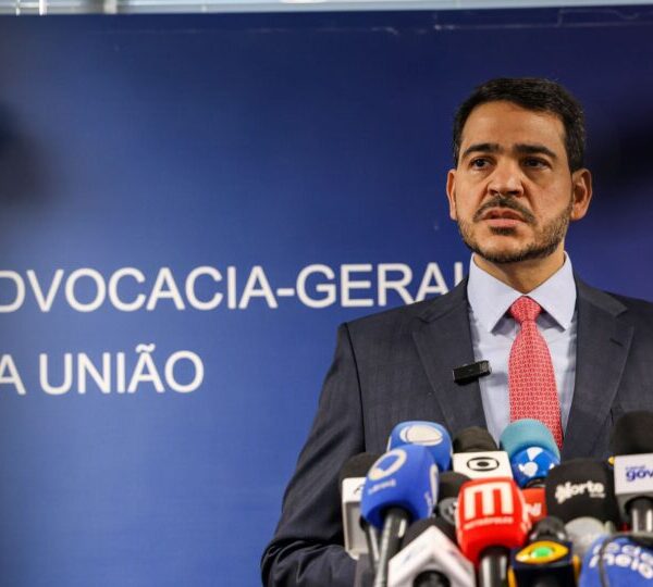 Nenhum país tem direito de questionar a Justiça&hellip;