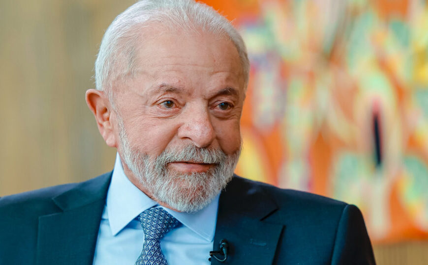 Lula escolhe aliados de Dino e Moraes como novos ministros do TSE