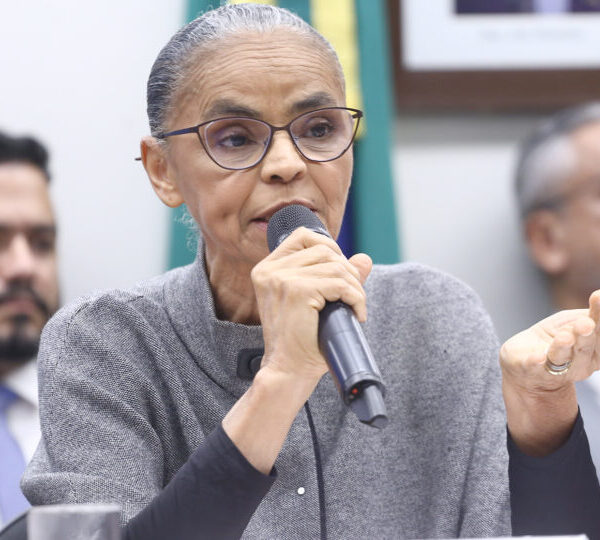 Marina Silva e deputados da oposição protagonizam novo&hellip;