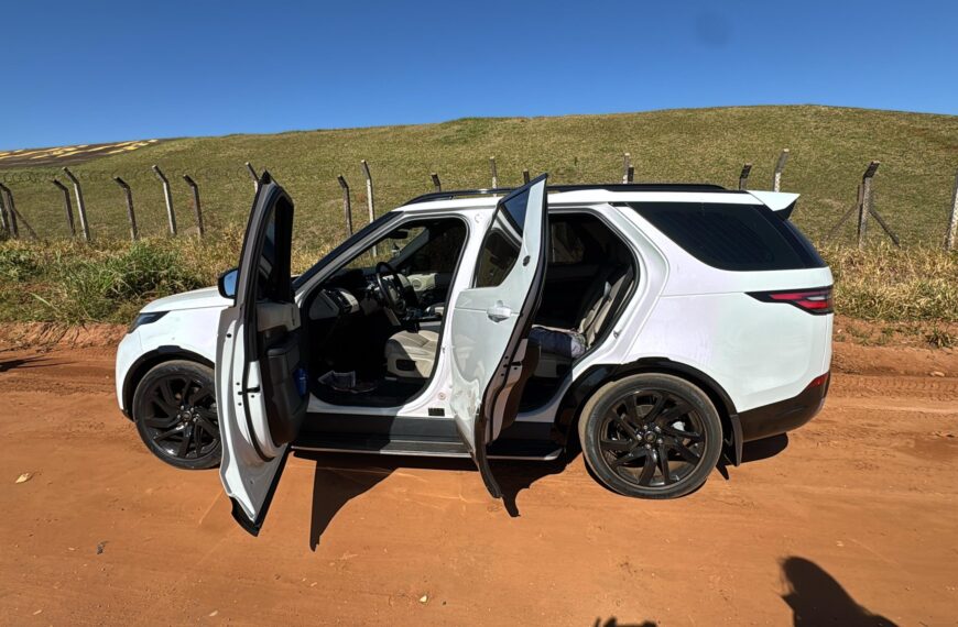 Família é rendida por criminosos armados e tem caminhonete roubada em Ponta Porã