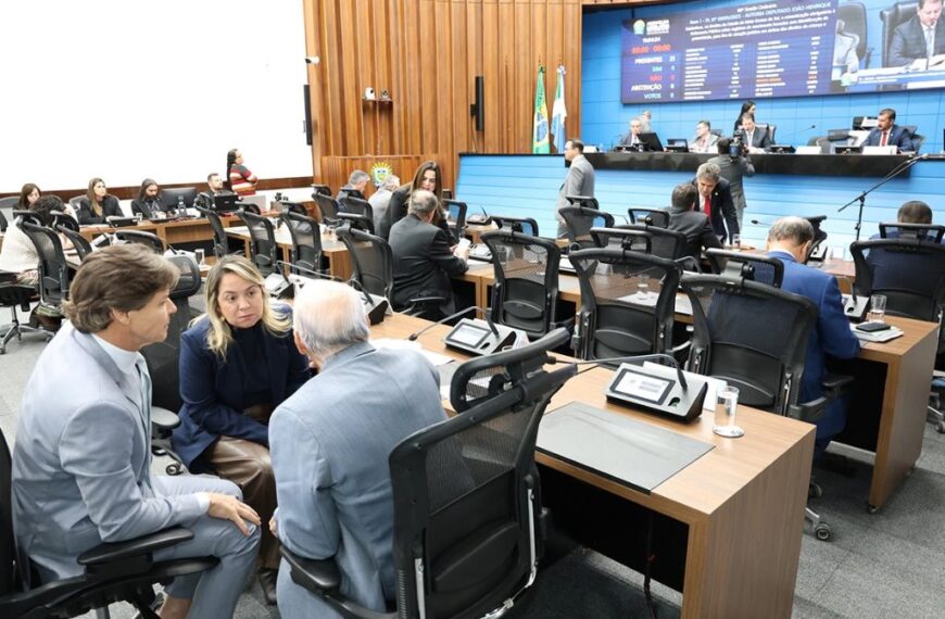 Ordem do Dia: Aprovado em&hellip;