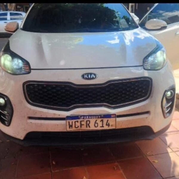 Caminhonete é roubada em frente a academia em&hellip;