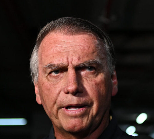 Bolsonaro pede absolvição e alega “massacre” processual 