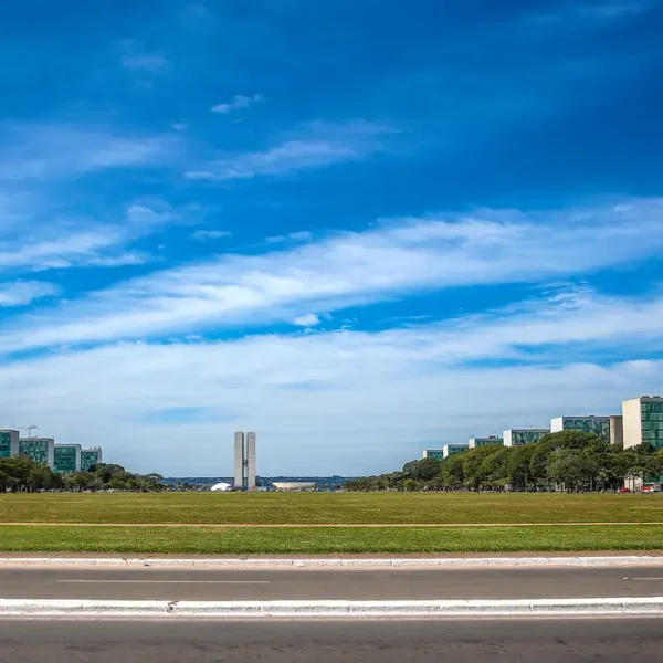 Reforma administrativa avança na Câmara e servidores temem&hellip;