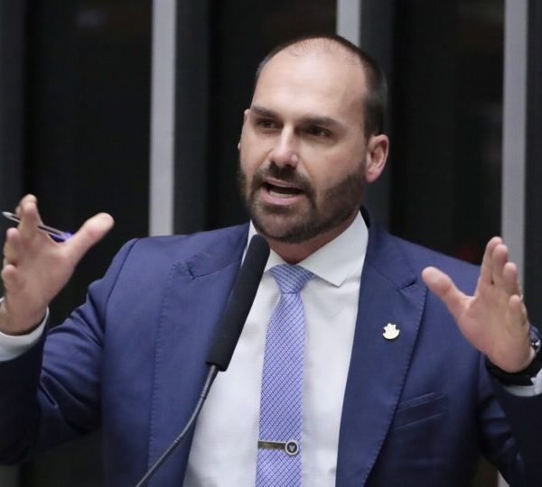 Eduardo Bolsonaro acusa Lula de criar narrativa para&hellip;