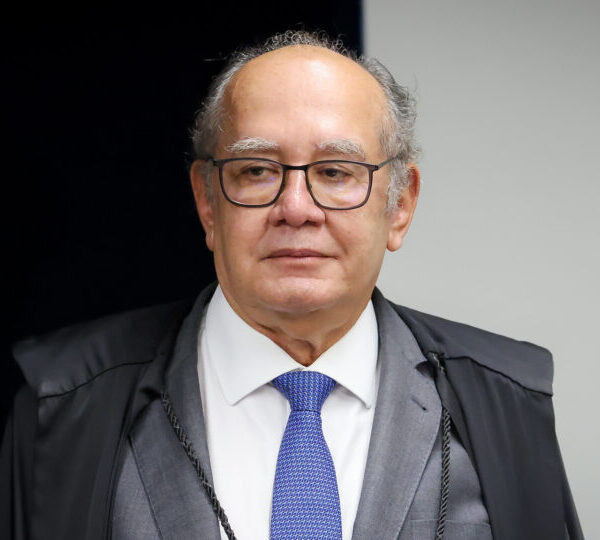 Gilmar faz piada sobre revogação de visto pelo&hellip;