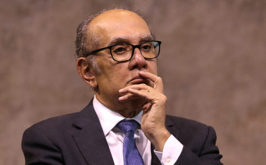 Gilmar Mendes se distancia de Bolsonaro e critica aplicação da Magnitsky contra Moraes