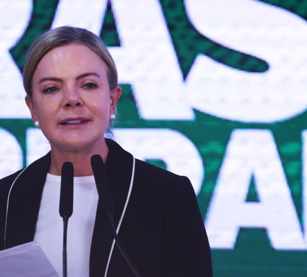 Gleisi rebate Tarcísio e diz que soberania não&hellip;