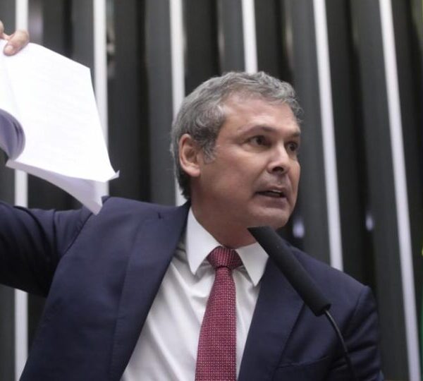 Para blindar Moraes, PT pode colocar em risco&hellip;