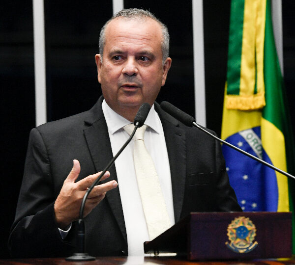 Oposição no Senado cobra impeachment de Moraes, mas&hellip;