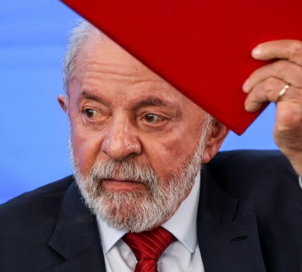 Lula diz que enviará projeto de regulação das&hellip;