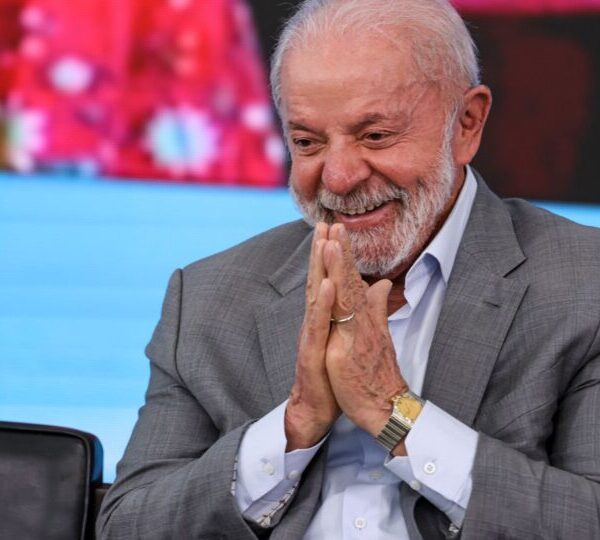 Lula anuncia R$ 30 bilhões para empresas afetadas&hellip;