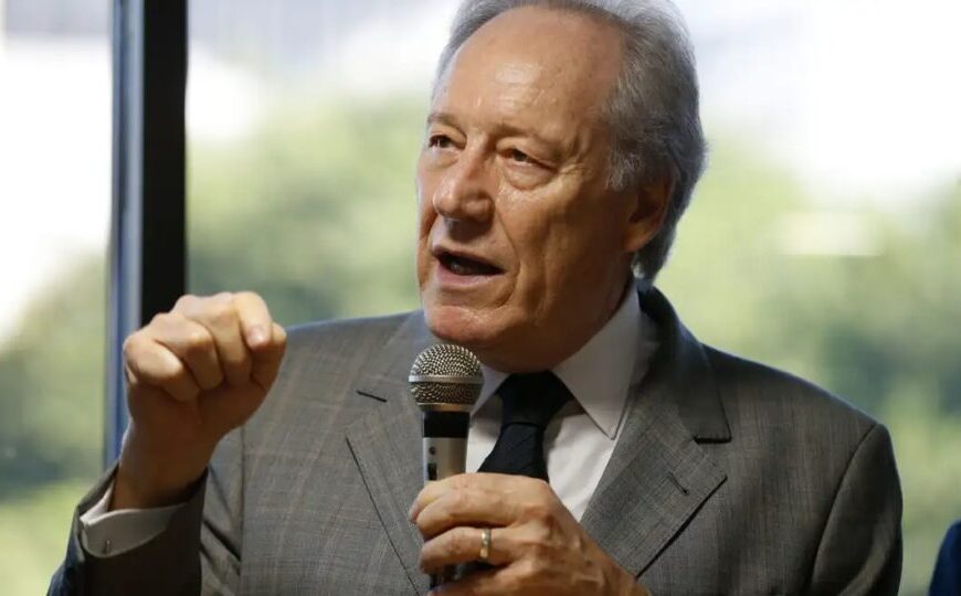 Governo perde controle sobre estados e municípios com…