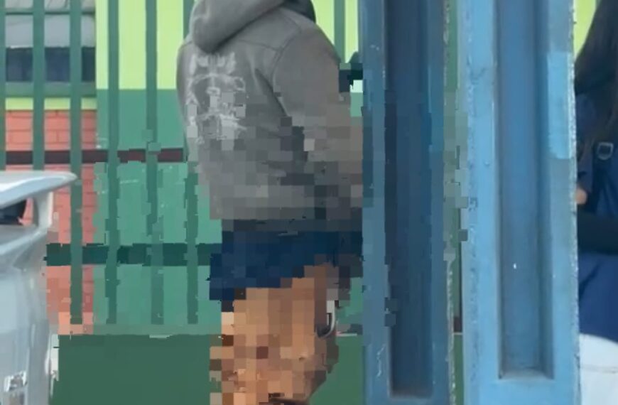 Ex-aluno é filmado se masturbando na saída de escola em Ponta Porã