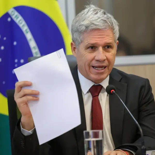 Governo pode prorrogar Brasil Soberano, diz Teixeira