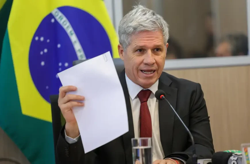 Governo pode prorrogar Brasil Soberano, diz Teixeira