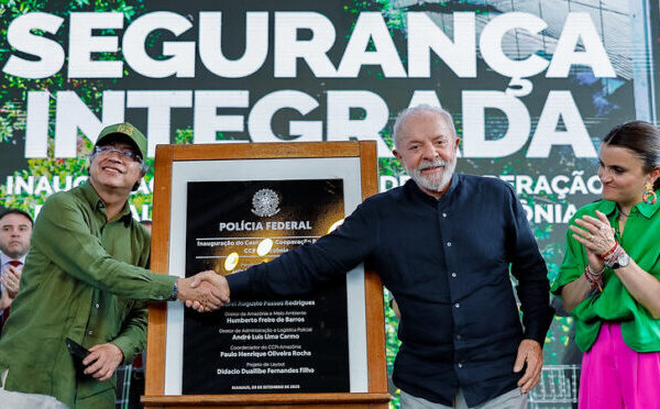 Ao lado de Lula, presidente da Colômbia defende&hellip;