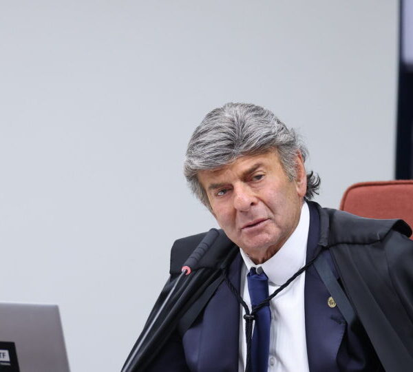 Fux relembra manifestações violentas que não foram punidas&hellip;