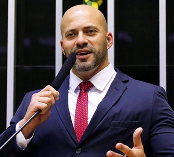 Moraes reduz pena de Daniel Silveira por estudo,&hellip;