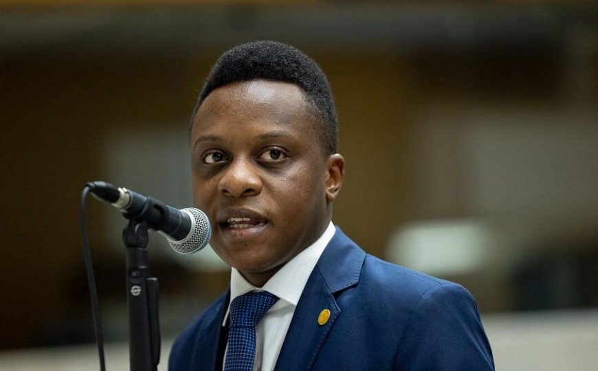Deputado aciona MPF contra Peninha por fala sobre assassinato de Charlie Kirk
