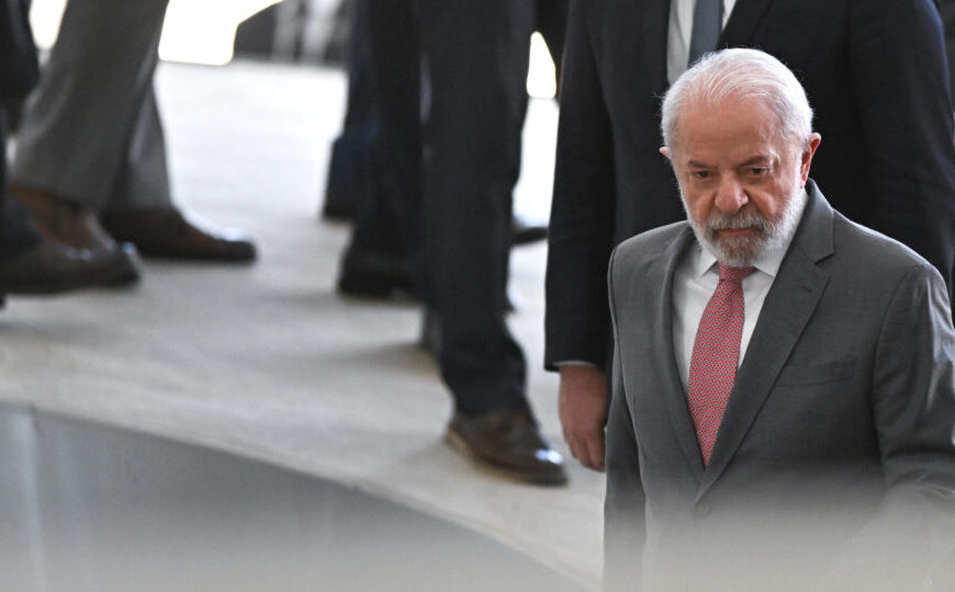 Aliança do Centrão com Tarcísio pode travar agenda de Lula no Congresso