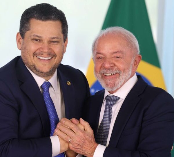 Senado aprova PEC que legaliza “calote” de precatórios&hellip;