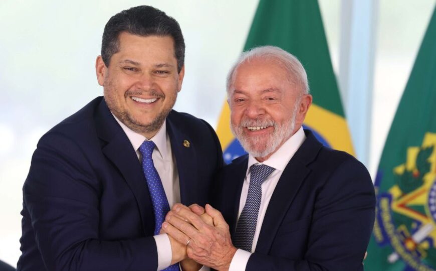 Senado aprova PEC que legaliza “calote” de precatórios e abre espaço para gastos do governo
