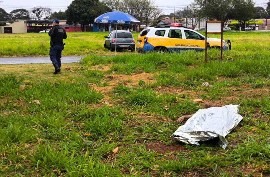 Corpo de jovem é achado com ferimentos no rosto em cidade de MS
