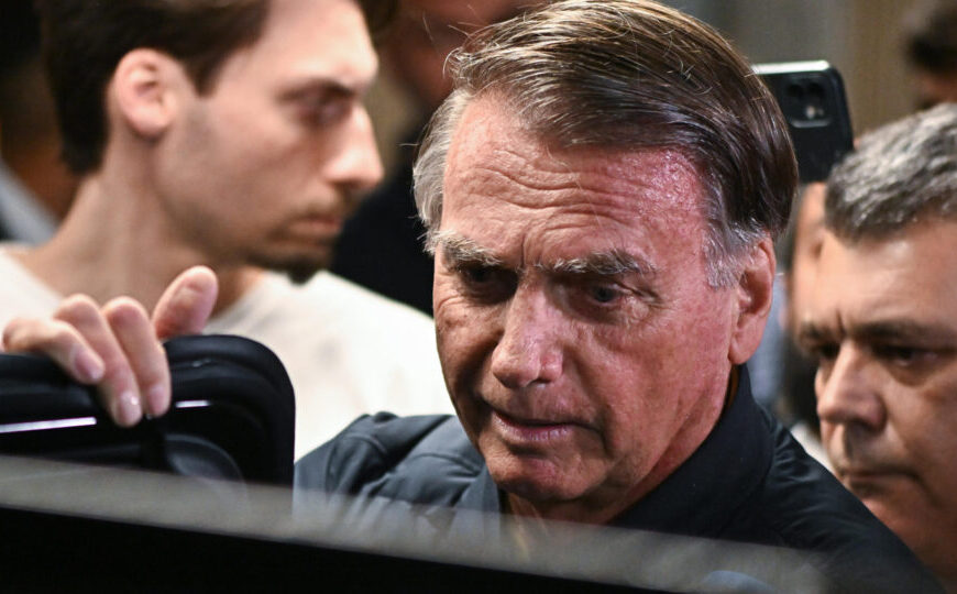 Bolsonaro passará por procedimento médico e receberá aliados&hellip;