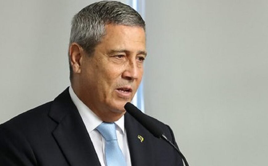 PGR recomenda manutenção da prisão de Braga Netto