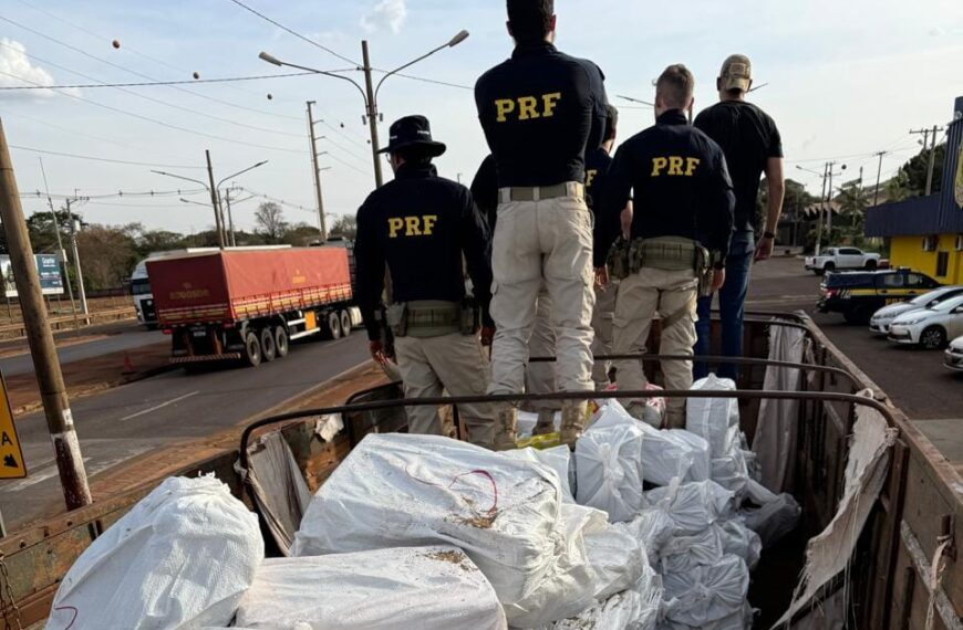 Caminhoneiro de Ponta Porã é preso levando grande carga de maconha para Campo Grande