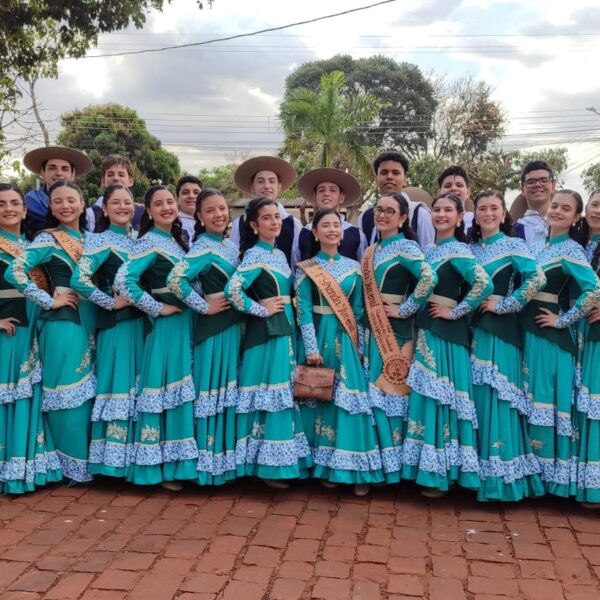 Grupo juvenil de danças tradicionais do CTG de&hellip;