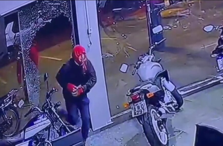 Veja: Loja de motos é alvo de furto em Ponta Porã