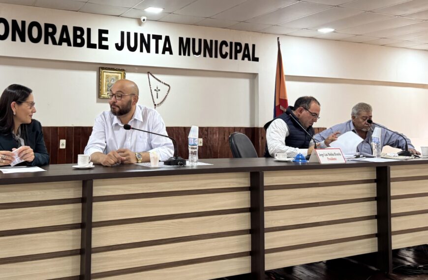 Presidente da Câmara de Ponta Porã apresenta em Pedro Juan balanço de missão Legislativa