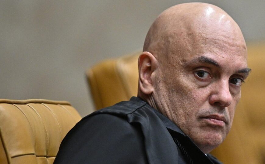 Juiz auxiliar sancionado pelos EUA deixa gabinete de Moraes