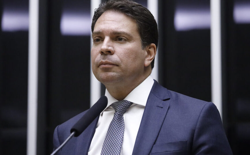 STF determina perda do mandato de Alexandre Ramagem na Câmara
