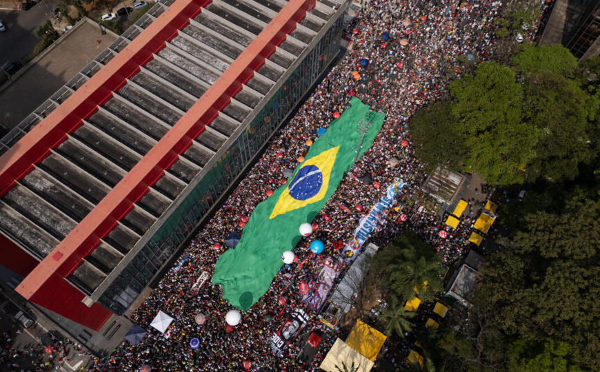 PT investe na imagem de Lula como patriota em propaganda para a TV, de olho em 2026