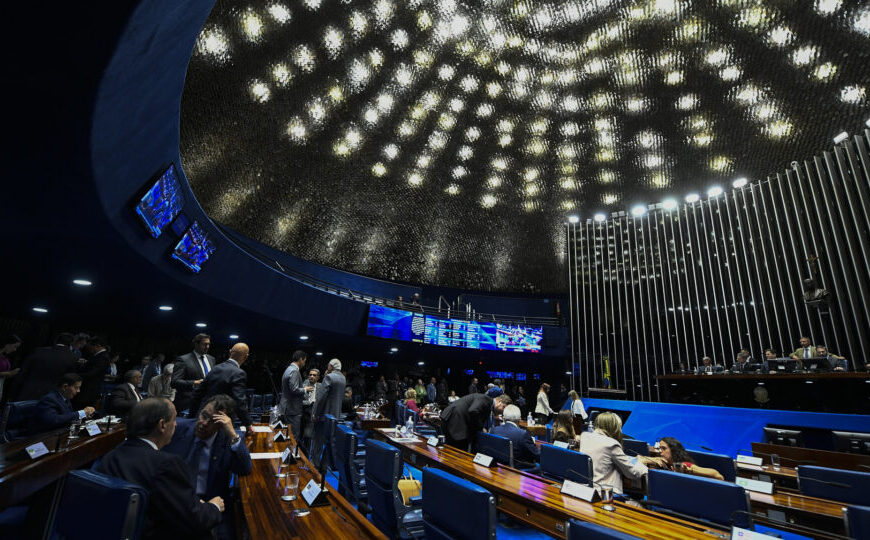 Oposição tenta salvar PEC da Imunidade no Senado limitando blindagem ao uso da palavra