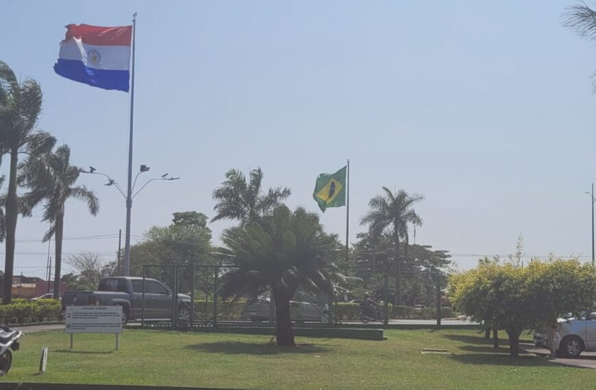 Sábado de sol e vento na fronteira