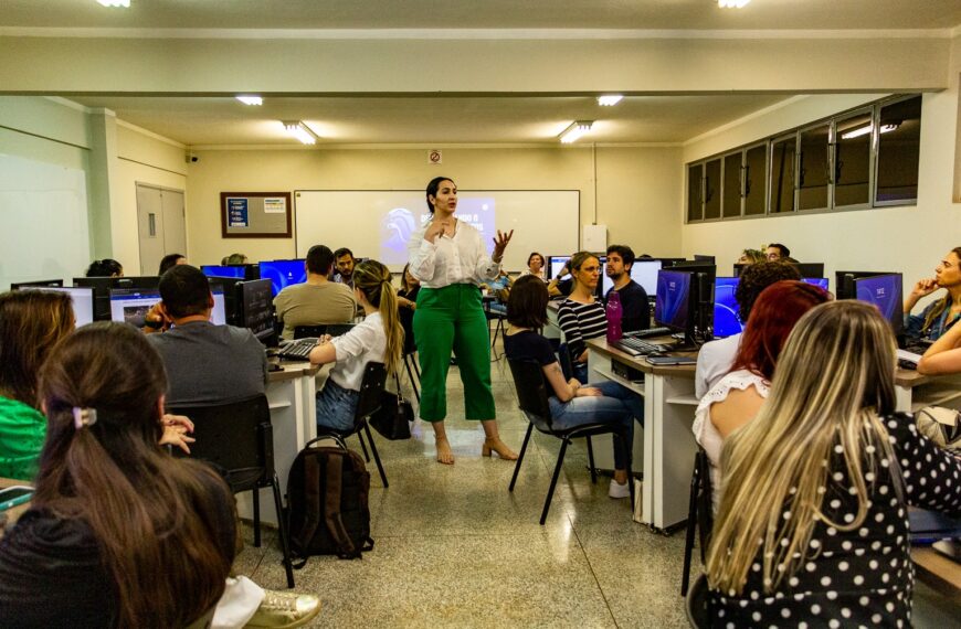 UNIGRAN capacita professores para uso&hellip;