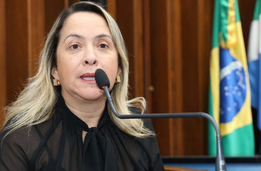 Lia Nogueira cobra esclarecimentos sobre suspensão de cirurgias bariátricas