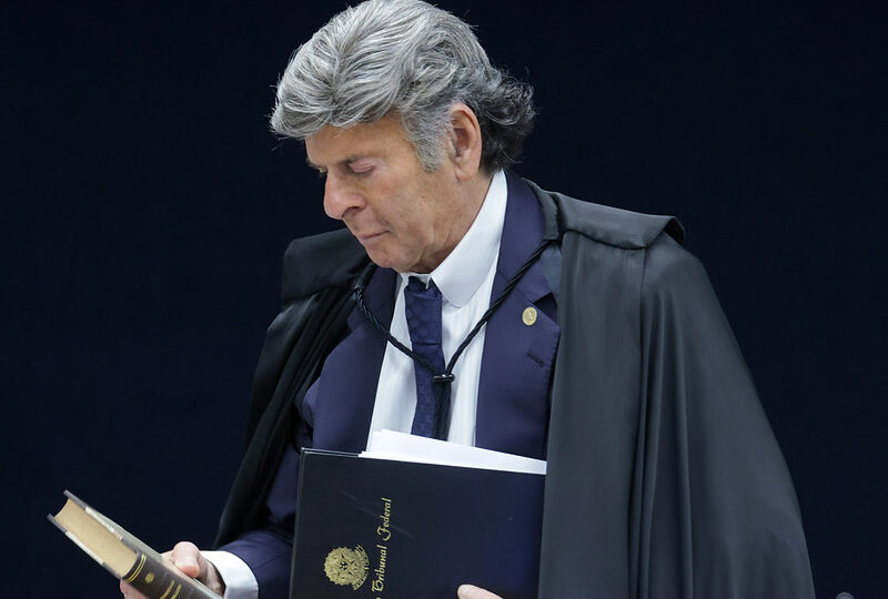 Fux pede para mudar de turma no STF